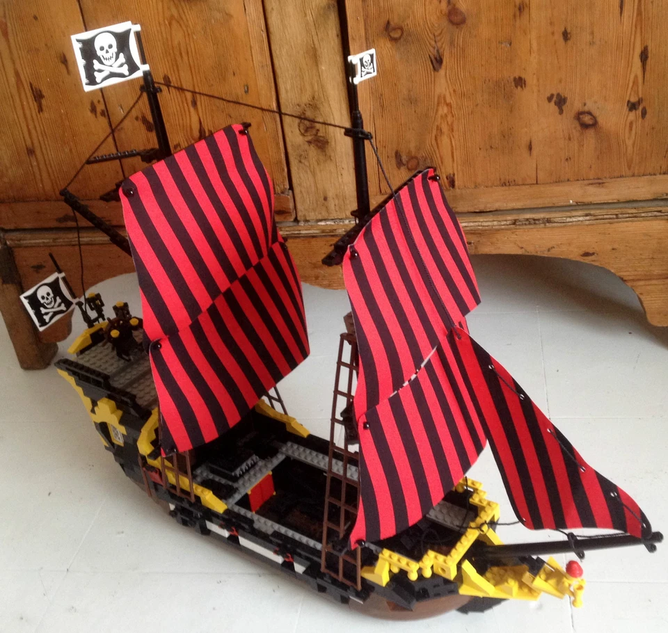 BRAND NEW SAILS TO FIT LEGO SET 6285 BLACK SEA BARRACUDA VARIOUS PATTERN COLOUR - Image 4 of 4