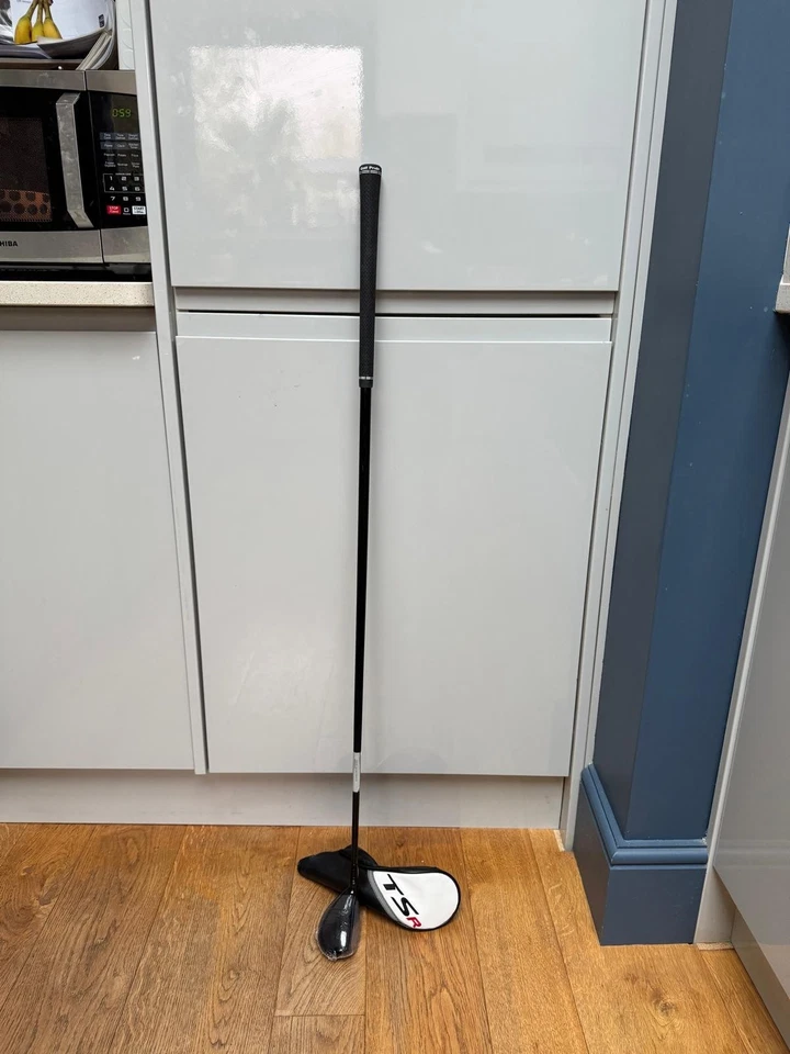 Titleist TSR3 3 Hybrid 19 Degrees HZRDUS Black 6.0 Stiff NEW Golf Club - Image 2 of 4