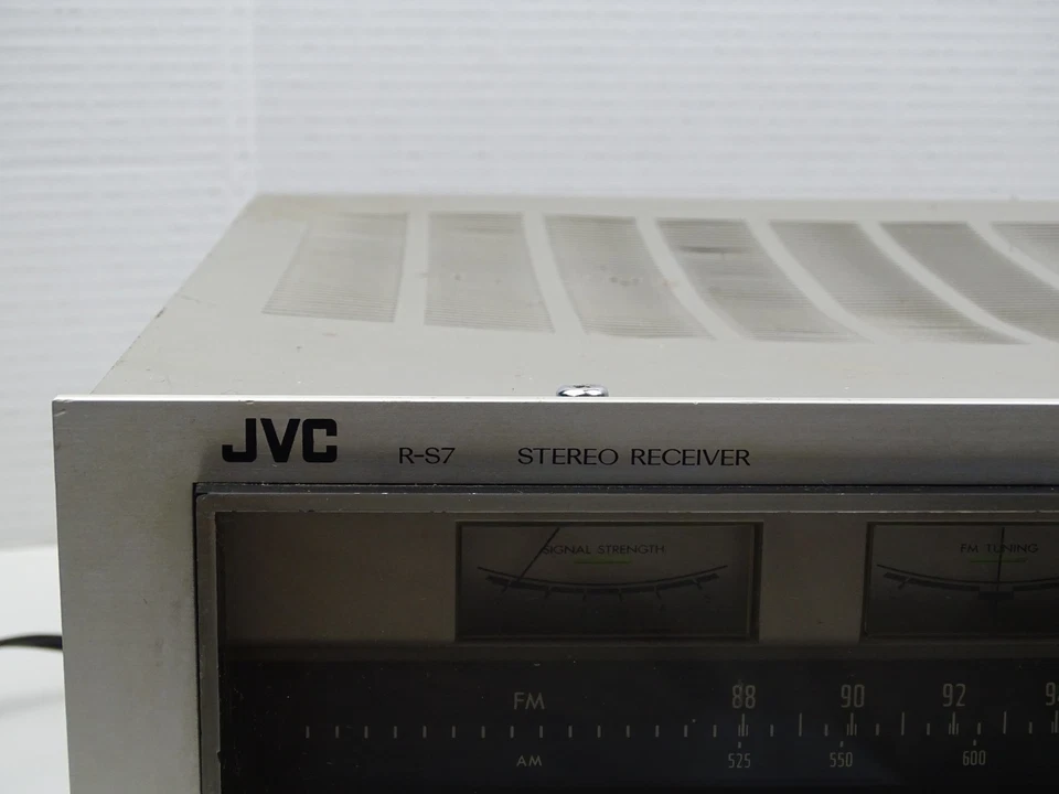 Sintonizador estéreo JVC R-S7 de colección receptor radio AM FM aluminio cepillado cara probado Foto 4 de 4