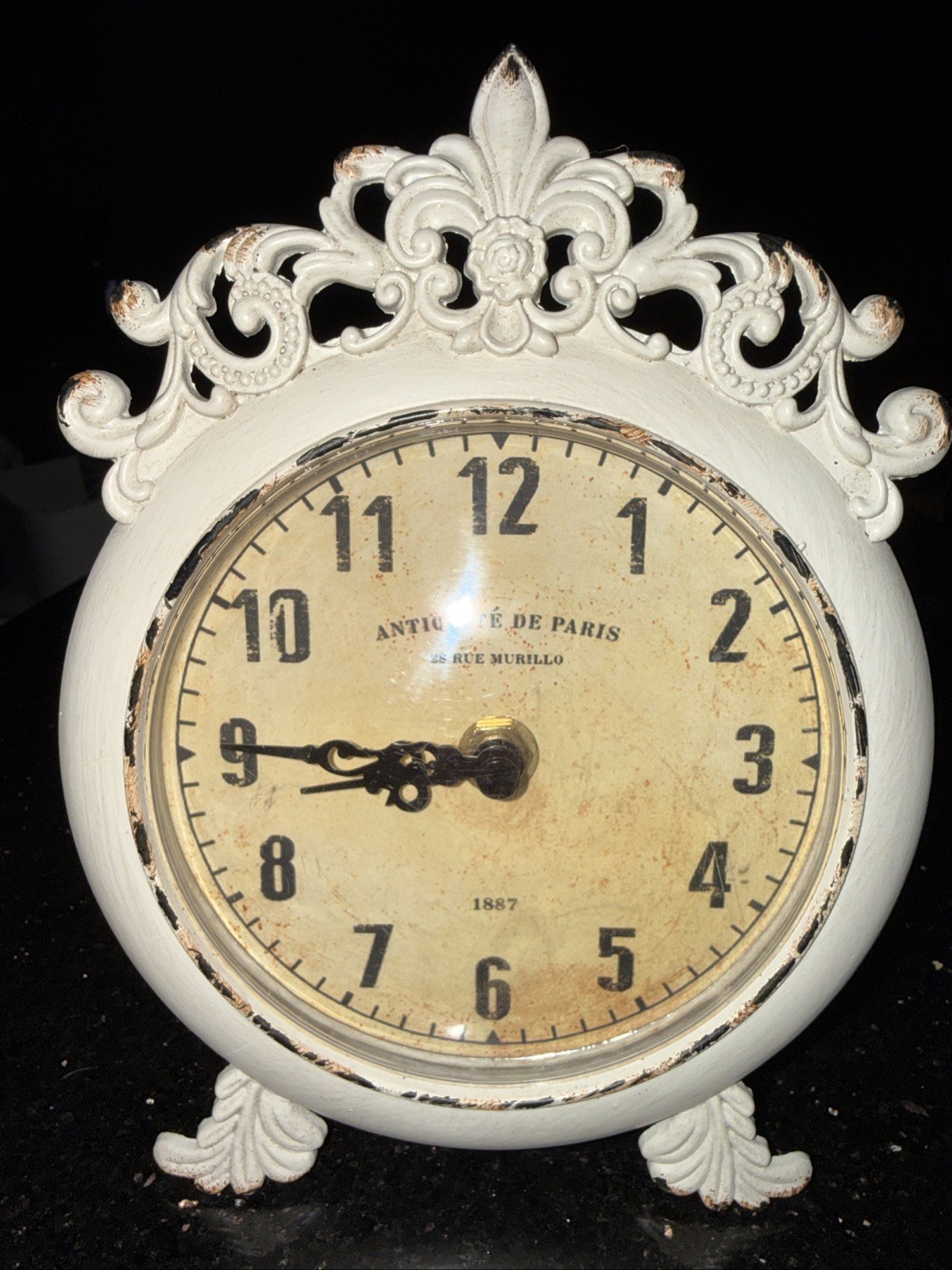 Small Table Clock Decorative Vintage Looking Clock Battery Operated Beige