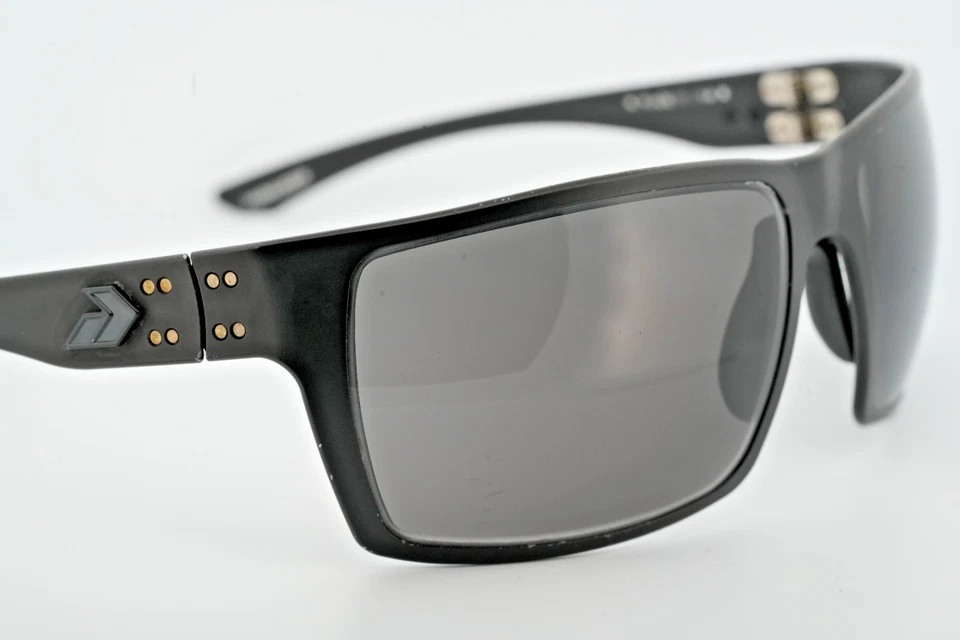 Gafas de sol Gatorz Marauder borde completo rectangulares envolventes lentes polarizadas ligeras Foto 4 de 4