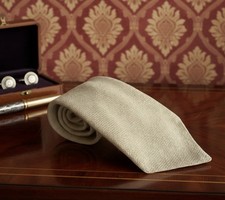 Cravate Vintage BURBERRYS OF LONDON - 100% Pure Shetland Wool - Beige - Large