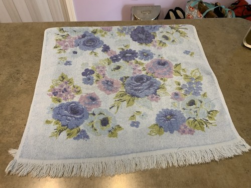 Vtg Fashion Manor Blue Purple Roses Bath Towel Fringed 23x44 1970’s Beautiful! - Picture 4 of 6