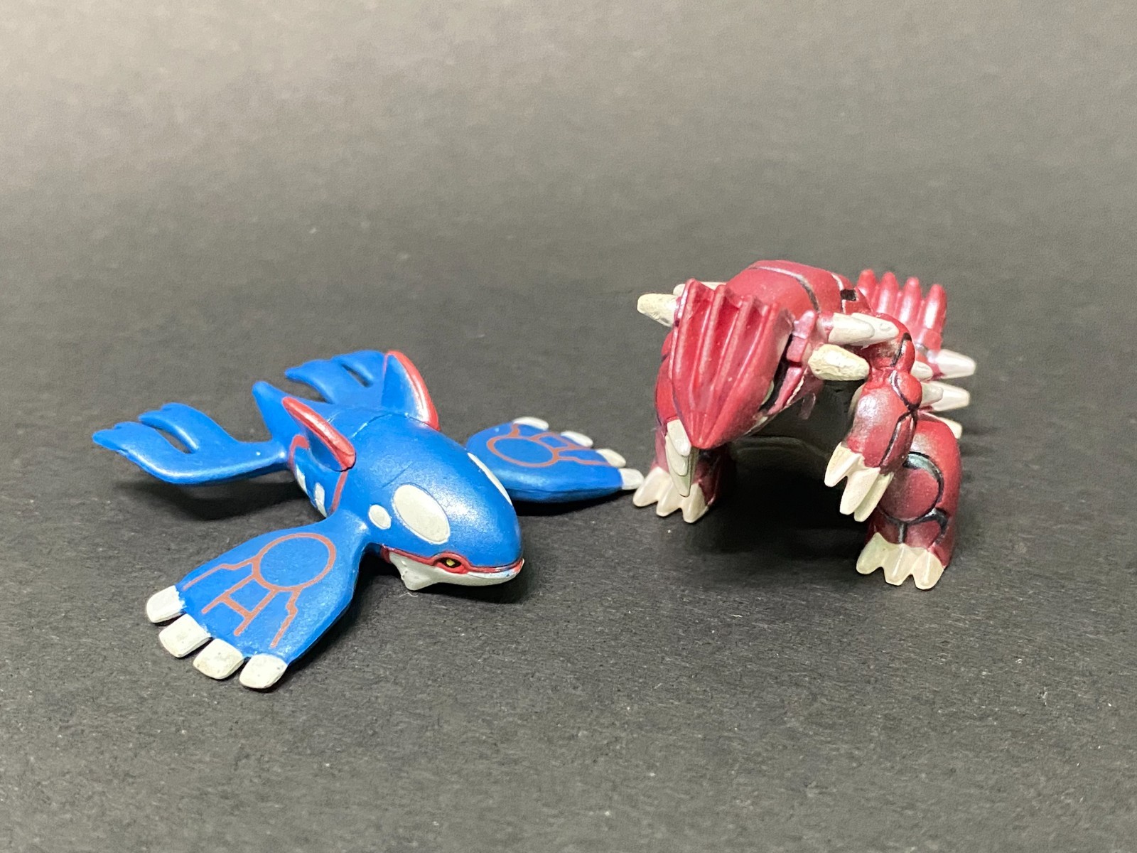 Metallic Groudon, Kyogre(H0.5"-1.2")Pokemon Monster Tomy Col