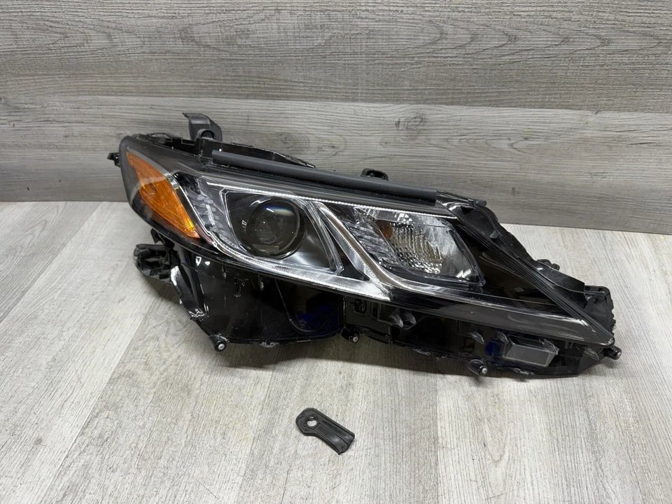 Fits 2018-2023 Toyota Camry RH Right Passenger Base LED Headlight Tab Broken (Li - Image 3 of 4