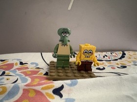 LEGO Squidward And SpongeBob Minifigure 3834 Bikini Bottom