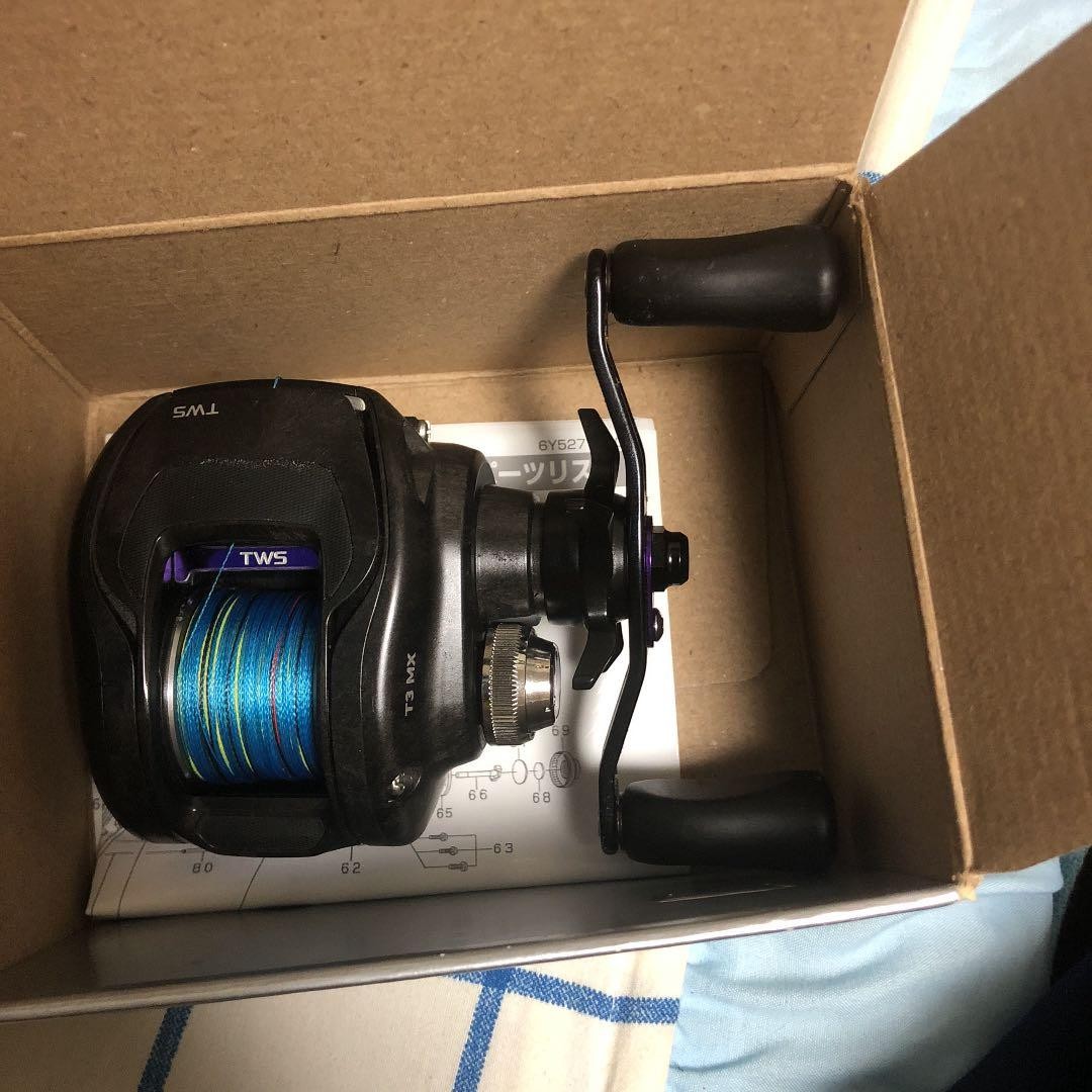 Daiwa fishing reel with PE line