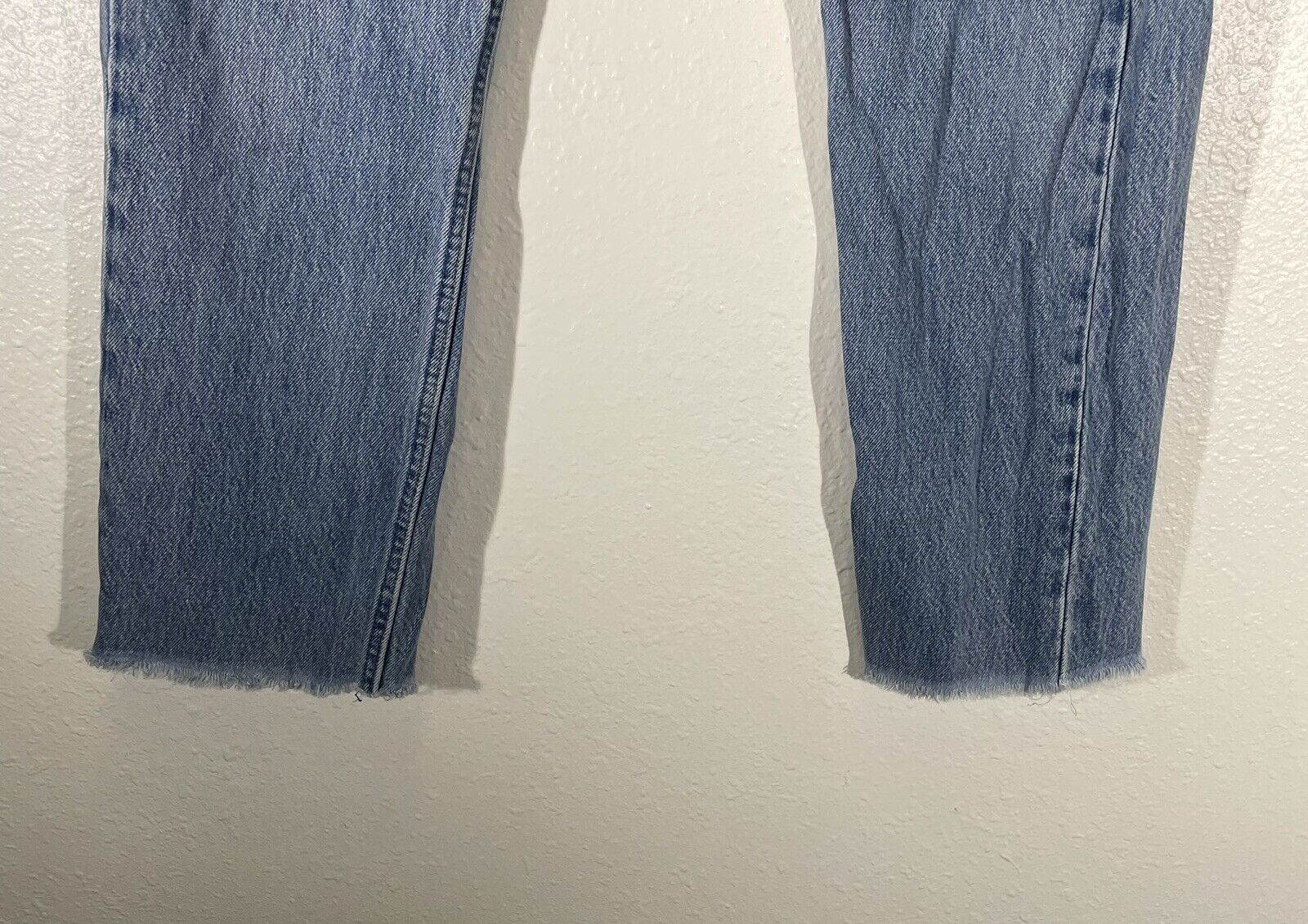 Vintage Levis 501 XX Jeans Mens Denim Distressed … - image 3