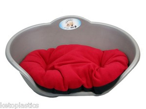 extra large plastic dog bed