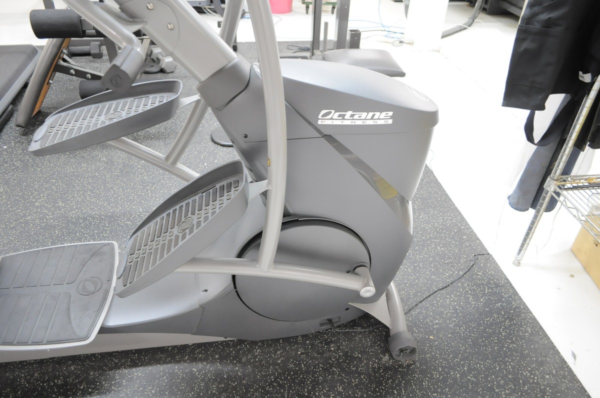 Octane Fitness xRide xR6e Seated Elliptical In Excellent used shape!