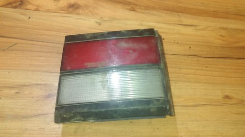 Volkswagen Passat 1991 Tail light inner, right side 333945108, Gen #99853-39