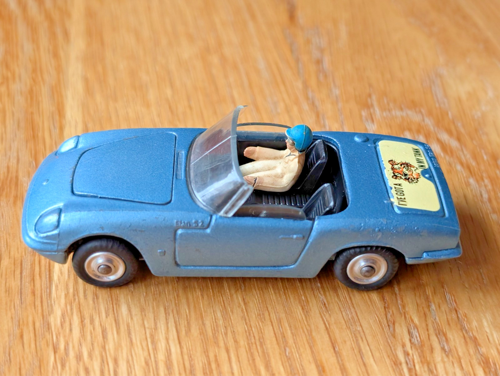 Corgi 318, Lotus Elan S2 - Free Price Guide & Review