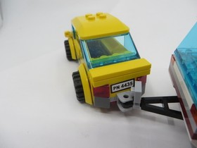 LEGO City 4435 Car & Caravan Camper 100% COMPLETE SET Camping Wagon Retired 2012