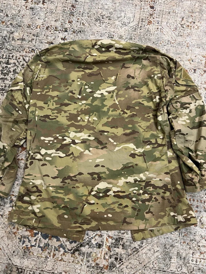 Crye Precision R6 Field Top Multicam Small Regular W Flag - Image 2 of 4