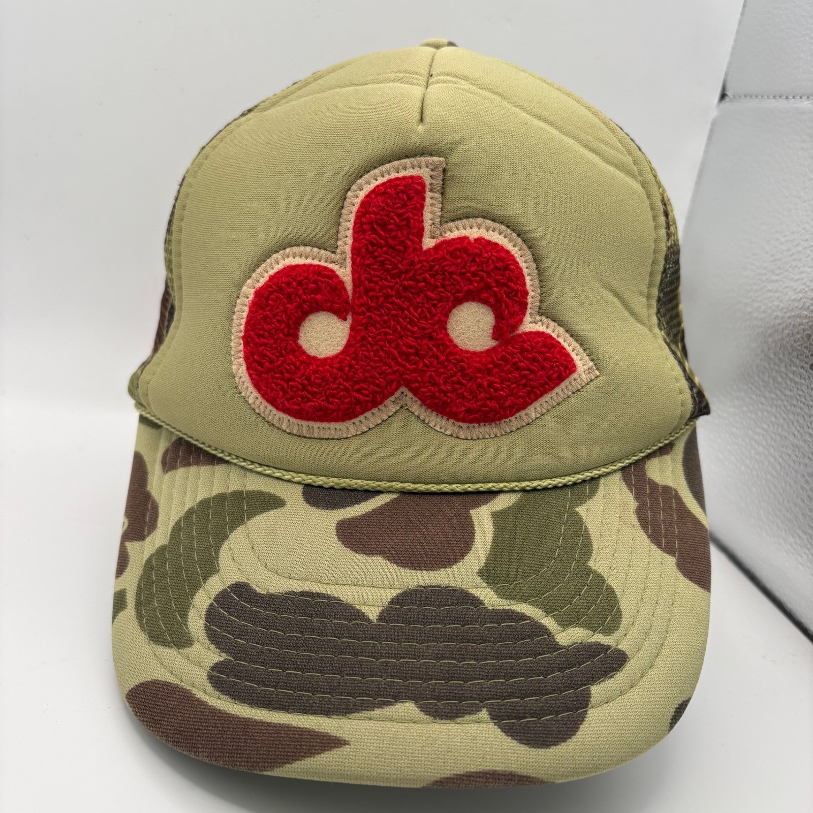 Dc Logo Red Patch Mesh Back Snapback Adjustable