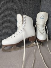 Jackson Ultima SoftSkate Figure Ice Skates - Womens Size 1 / Girls Size 4