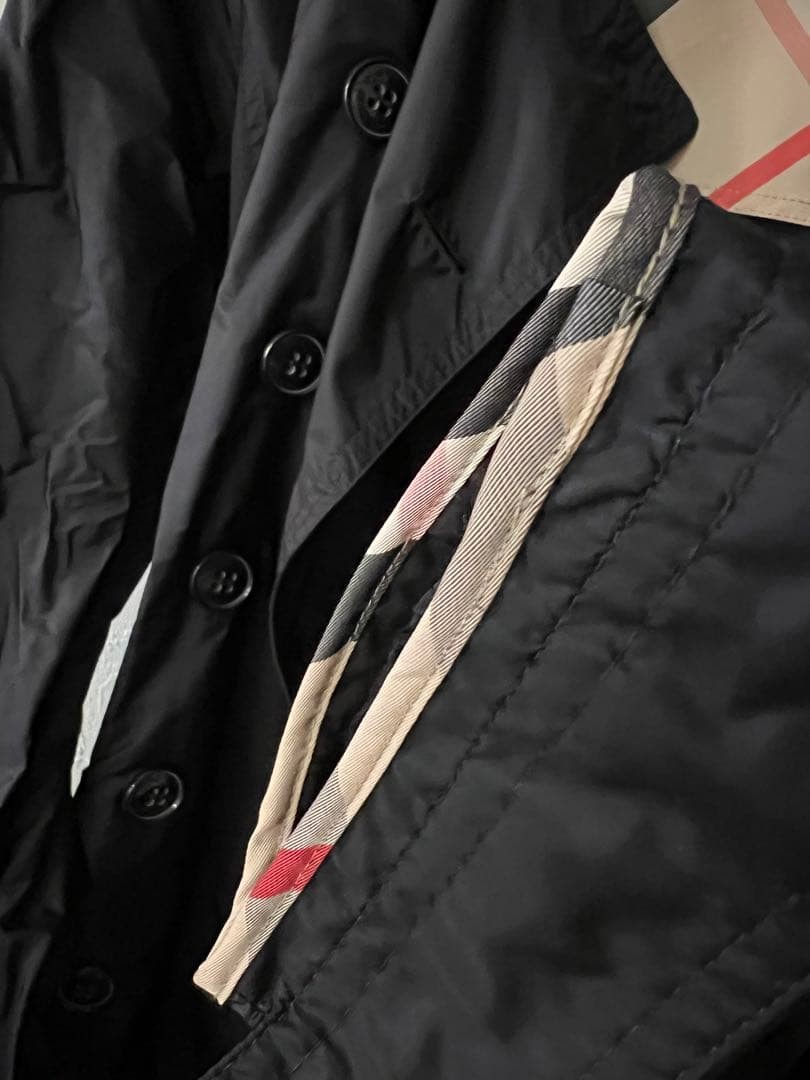 Burberry       Trench Coat thumbnail 4