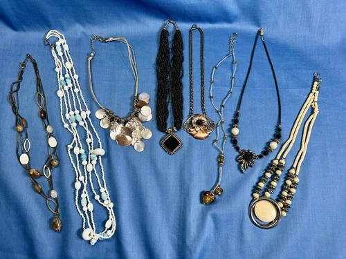 Vintage Lot of 8 Vintage Costume Jewelry Necklaces