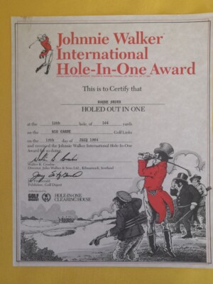 Johnnie Walker Scotch International Hole in One Award Framed Golf Digest RV2