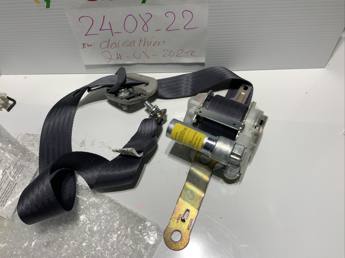 1997-1999 Toyota Camry Belt Assy, Right Front Seat Outer 73210