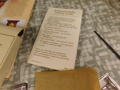 House of Miniatures : Guide to American furniture / Finishing Samples - Bild 5 von 5