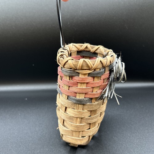 Vintage Wall Hanging Basket with Metal Heart Handmade Woven - Picture 4 of 8