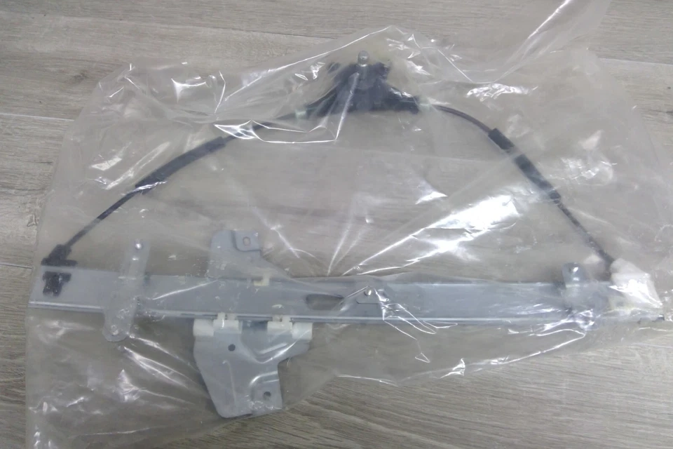 Hyundai Accent Regulador 2006-2011 montaje manual ventana delantera derecha 82402 1E200 Foto 4 de 4