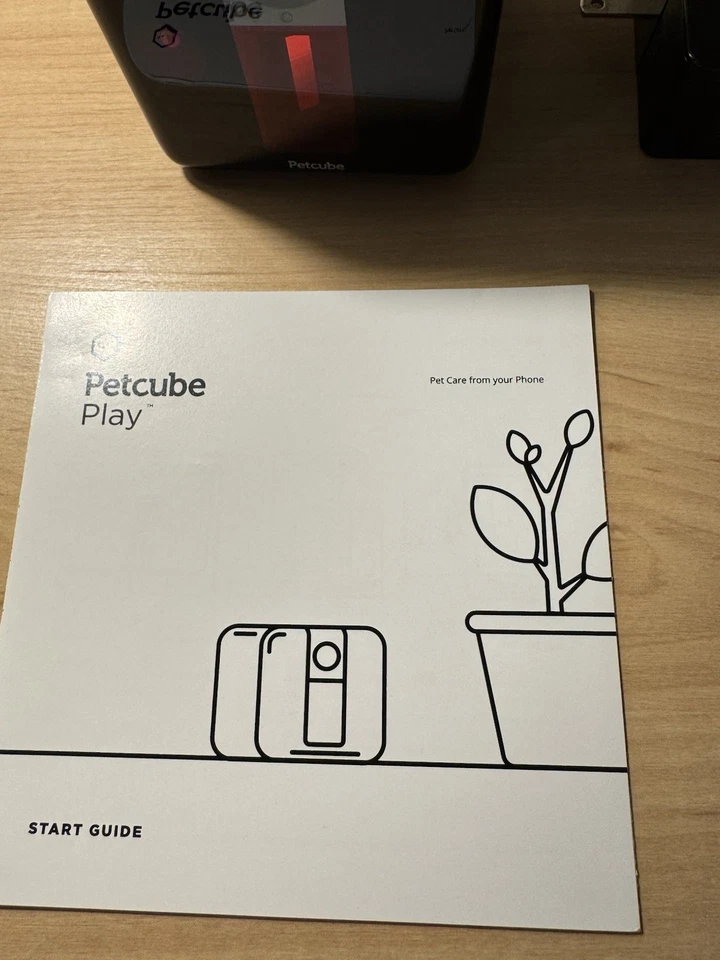 Cámara interactiva para mascotas Petcube Play Wi-Fi para mascotas 1080P con láser negro carbón Foto 4 de 4