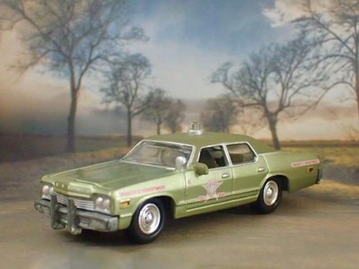 Live& Let Die 007 Louisiana Sheriff J.W. Pepper 1974 Dodge 7.2L V8 Monaco 1/64 G
