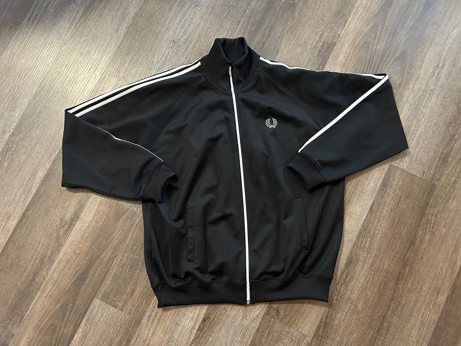 Fred Perry EUC authentic recent make black white … - image 2