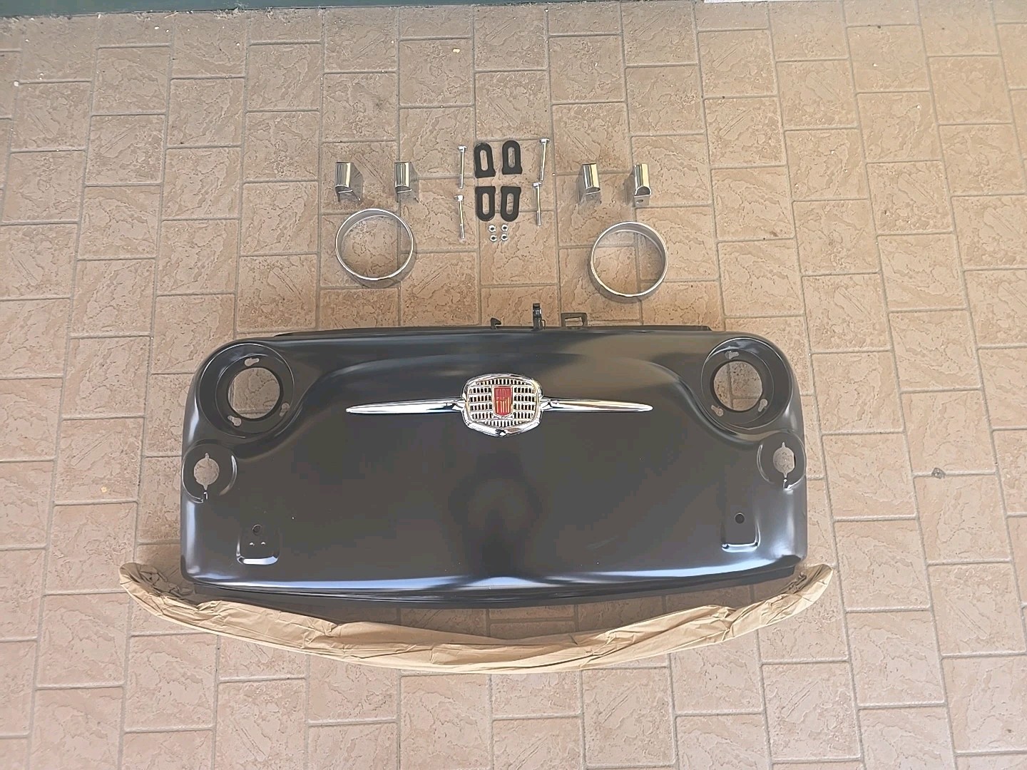 Kit RIVESTIMENTO ANTERIORE Completo FRONTALE/MUSETTO FIAT 500EPOCA MOD F - Immagine 1