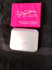 Mary Kay Signature Color Compact