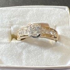 Camille Lucie Ring Size 7.5 Pretty Stones   