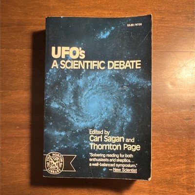 Carl Sagan & Thornton Page - UFO's: A Scientific Debate (Paperback)