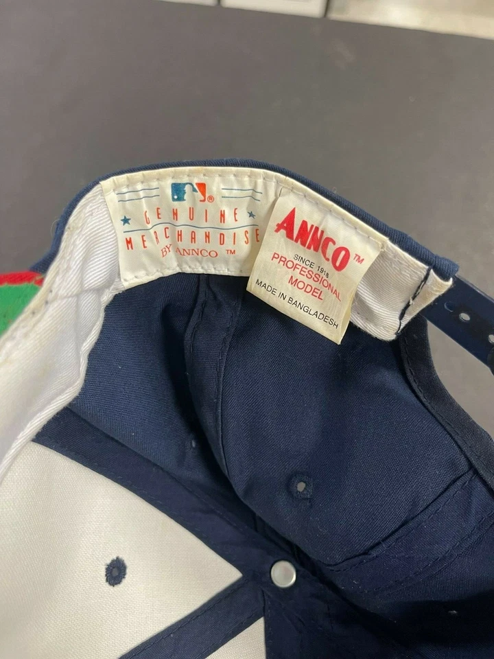 SOMBRERO/GORRA SNAPBACK FIRMADO A MANO ANDRUW JONES CON CERTIFICADO DE AUTENTICIDAD JSA VINTAGE ANNCO (AM) 91721 Foto 4 de 4