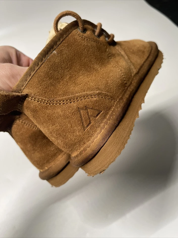 Botas marrones diseño alpino niñas piel sintética talla 13K Foto 3 de 4