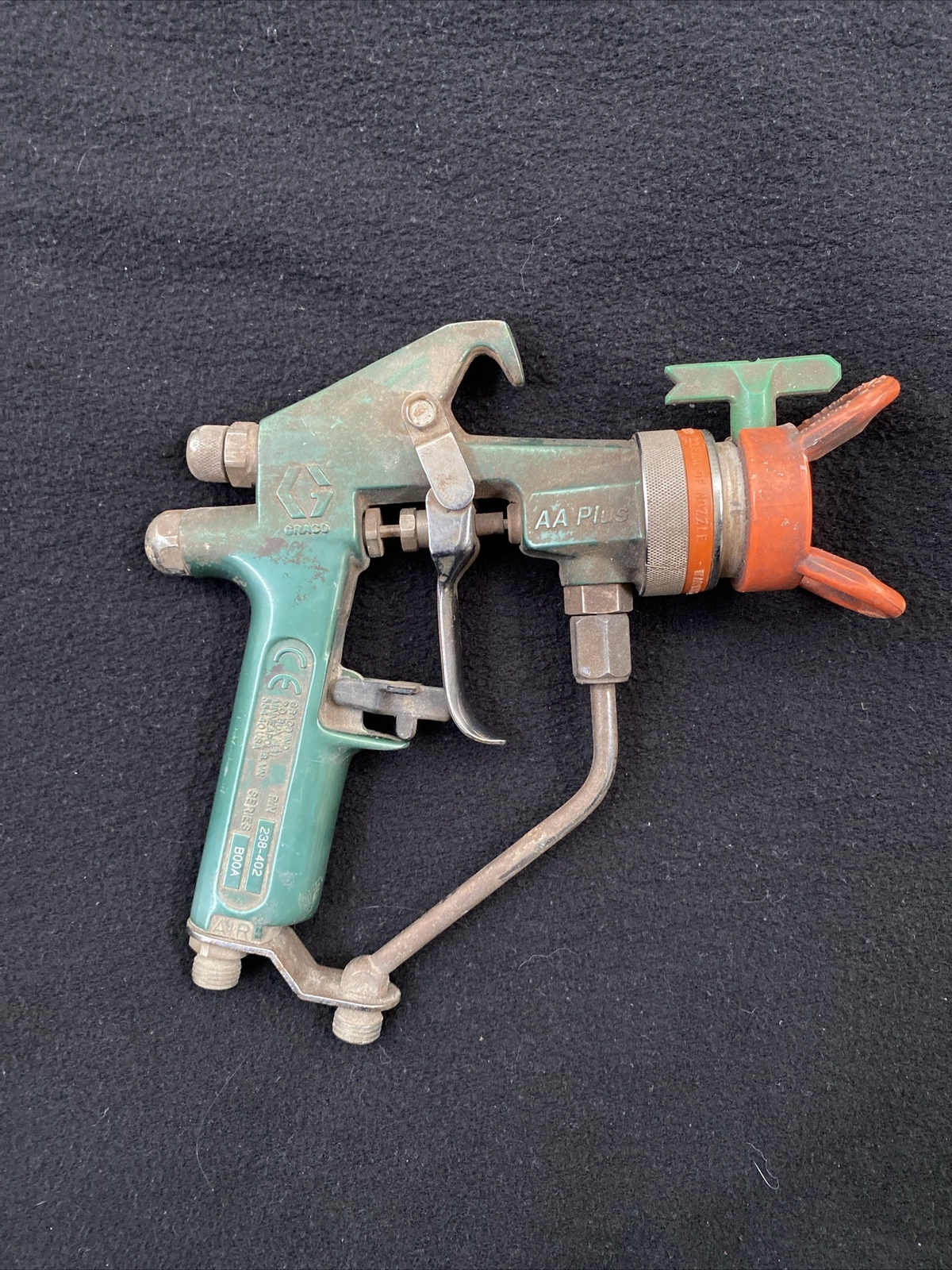 Graco HIGH PRESSURE AIR-ASSISTED  AA Plus Paint Sprayer 4000 psi Fluid 100 Air