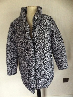 LADIES BNWOT BLACK AND WHITE QUILTED PUFFA JACKET FROM TU SIZE 12
