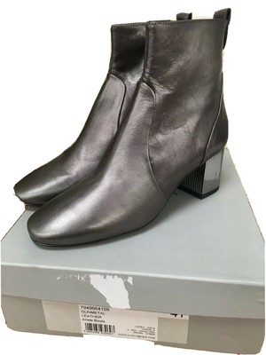 carvela strudel boots