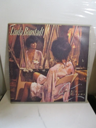 Simple Dreams [LP] by Linda Ronstadt (Vinyl, Elektra Entertainment) 1977