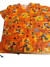 Disney Womans Scrub Top Nurse Medium Halloween Minnie Micky Goofy Shirt