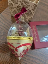 Hotel Del Coronado 2018 "A Christmas Legend" Collector’s Ornament EUC