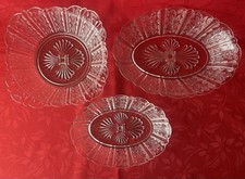 Antique Victorian Paneled Daisy “Brazil” Pattern Set of 3 Bowls Circa 1880