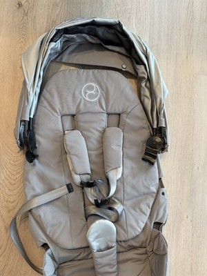 Cybex Platinum Soft Seat Pack  w/ Canopy & Pads Gray/Silver