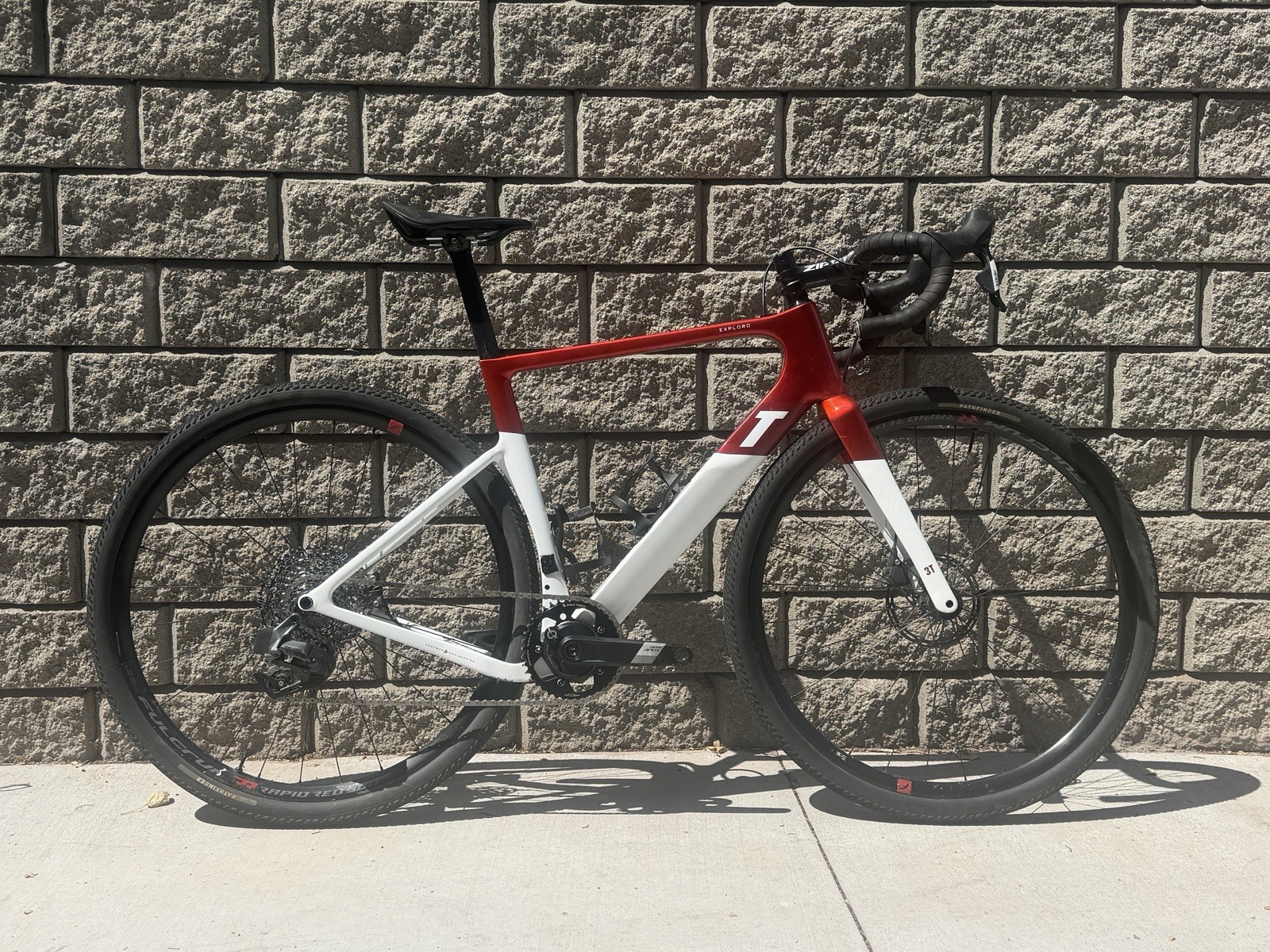 3T Exploro Racemax Size 54 (medium)