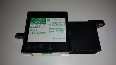 2010-2011 Toyota RAV4 ECU Aggregation Box Assembly module 89300