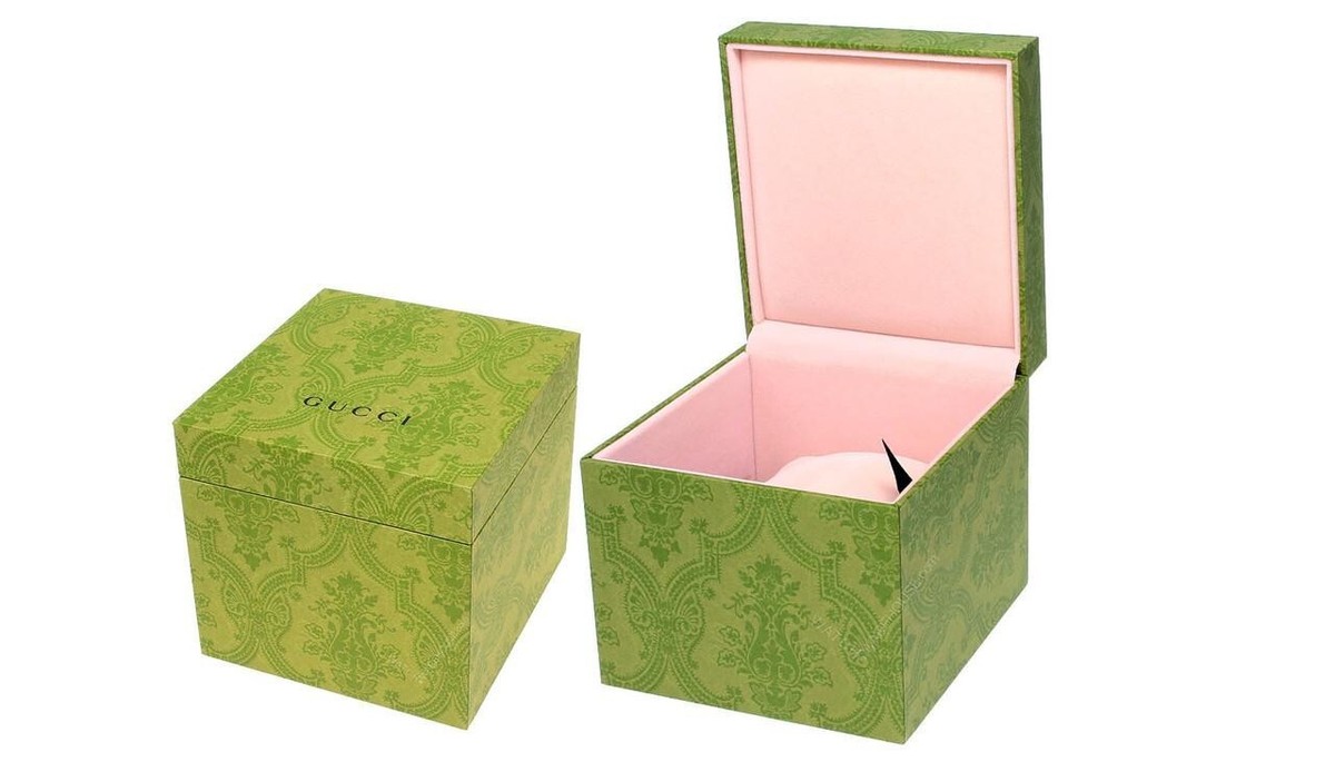 GUCCIキャビネット非売品 Gucci Dive 45mm Quartz Black Rubber Men's Watch YA136204B | eBay