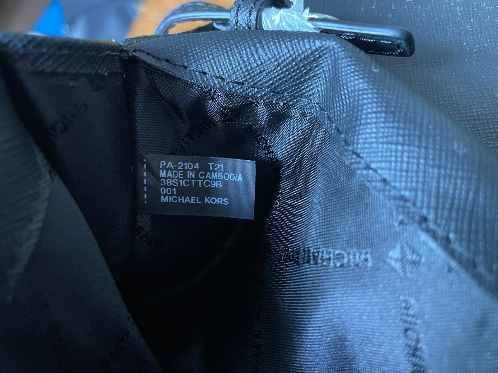 MICHAEL KORS JET SET MULTIFUNCTION CROSSBODY CLUT… - image 19