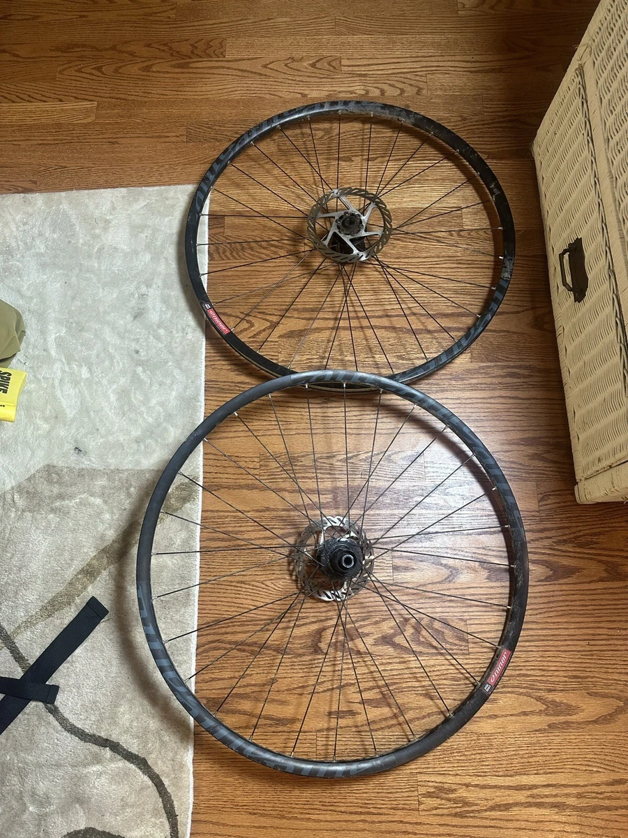 Used on sale 700c wheelset