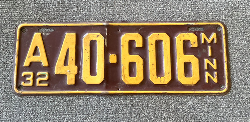 RARE 1932 MINNESOTA LICENSE PLATE ALL ORIGINAL PAINT FORD CHEVY DODGE NICE